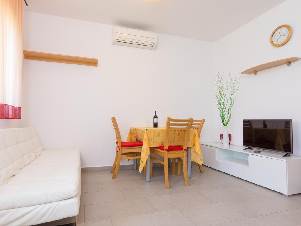 Apartments Manuela Pula Exterior photo